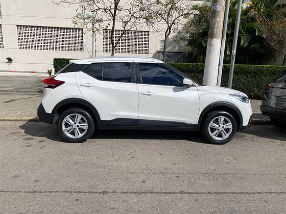 NISSAN KICKS 1.6 16V FLEXSTART S 4P MANUAL NISSAN KICKS 1.6 16V FLEXSTART S 4P MANUAL